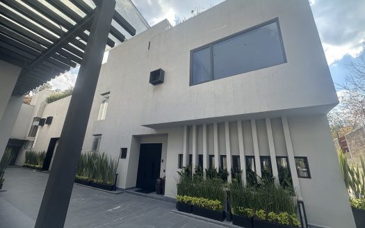 Casa en Privada Bosque Real